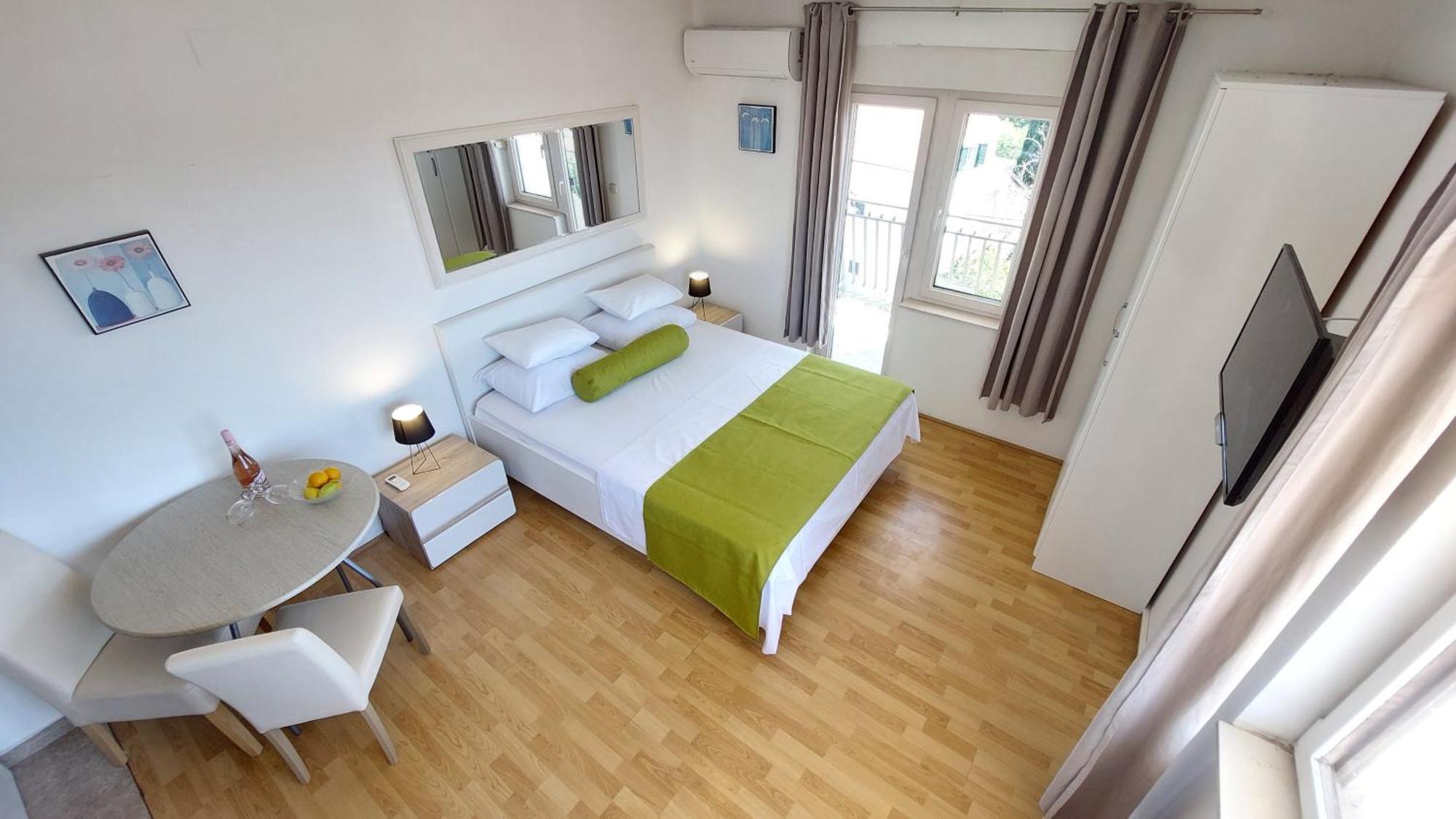 Sea Side Apartments Vodice Luaran gambar