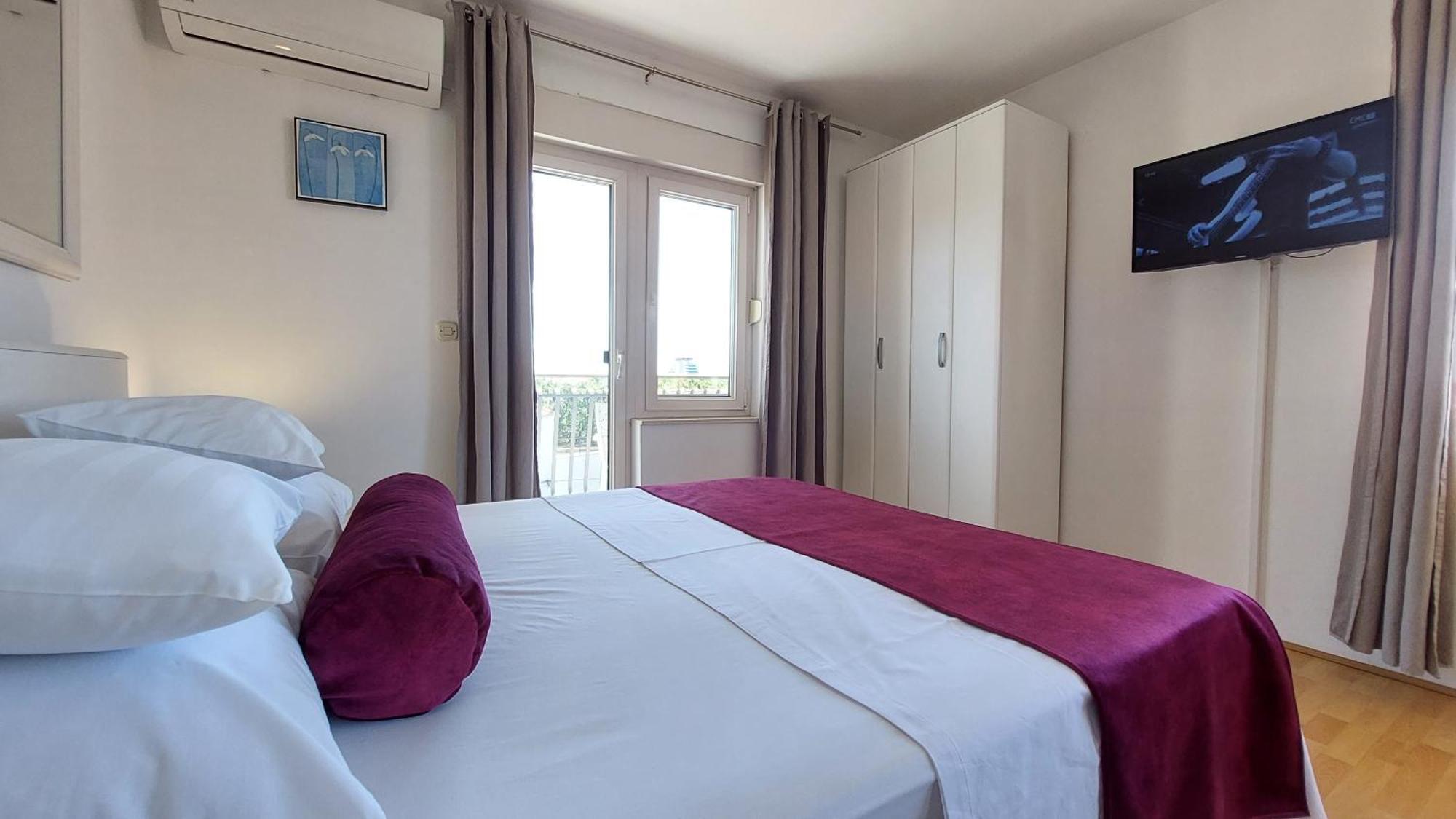 Sea Side Apartments Vodice Luaran gambar