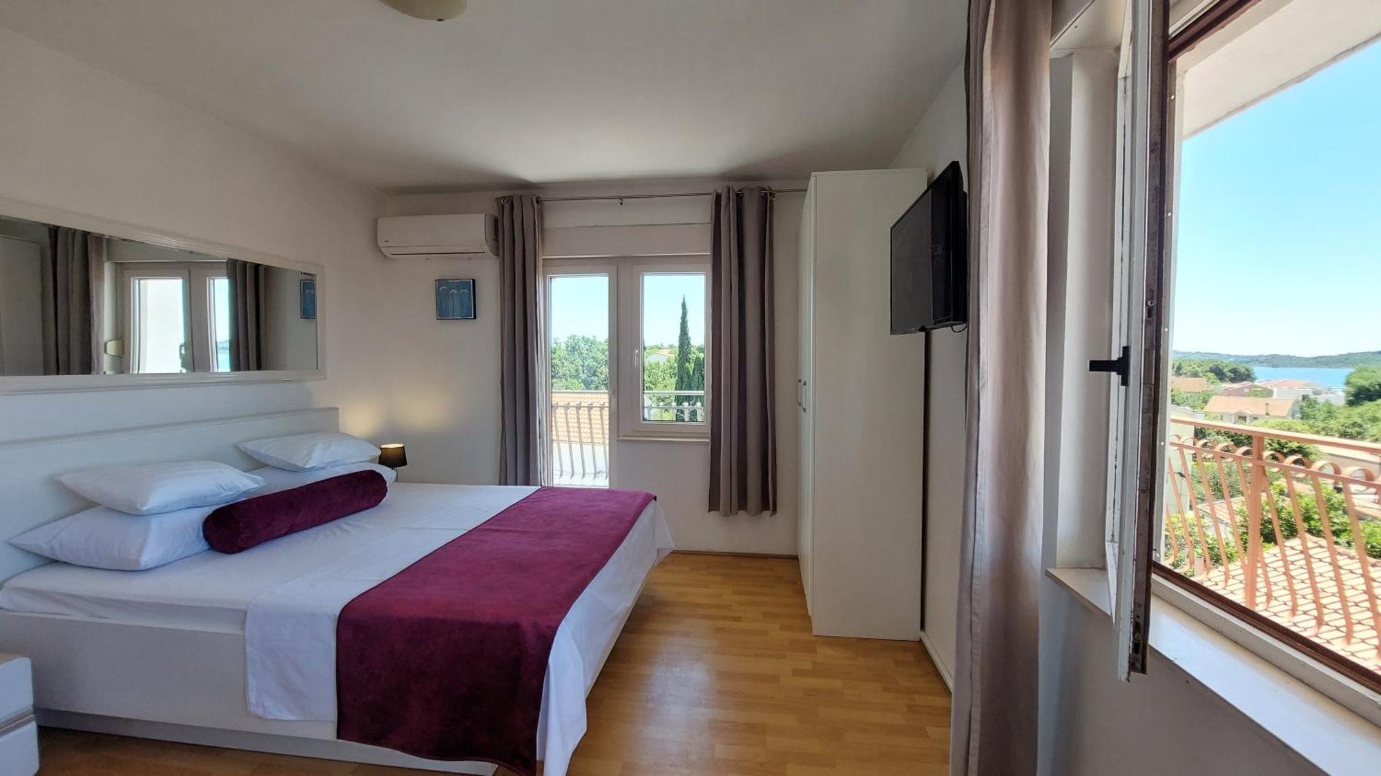 Sea Side Apartments Vodice Luaran gambar
