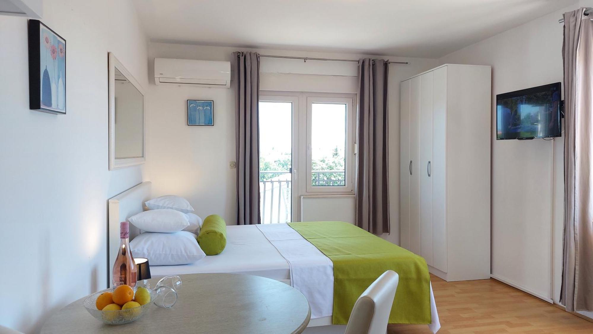 Sea Side Apartments Vodice Luaran gambar