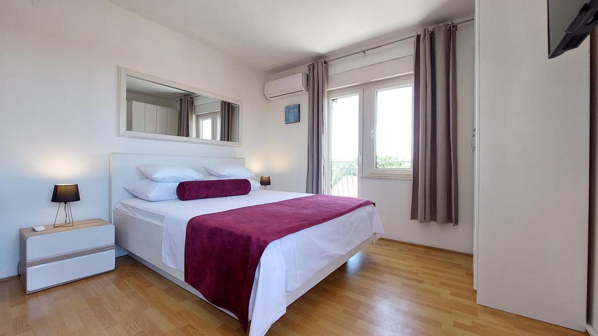 Sea Side Apartments Vodice Luaran gambar